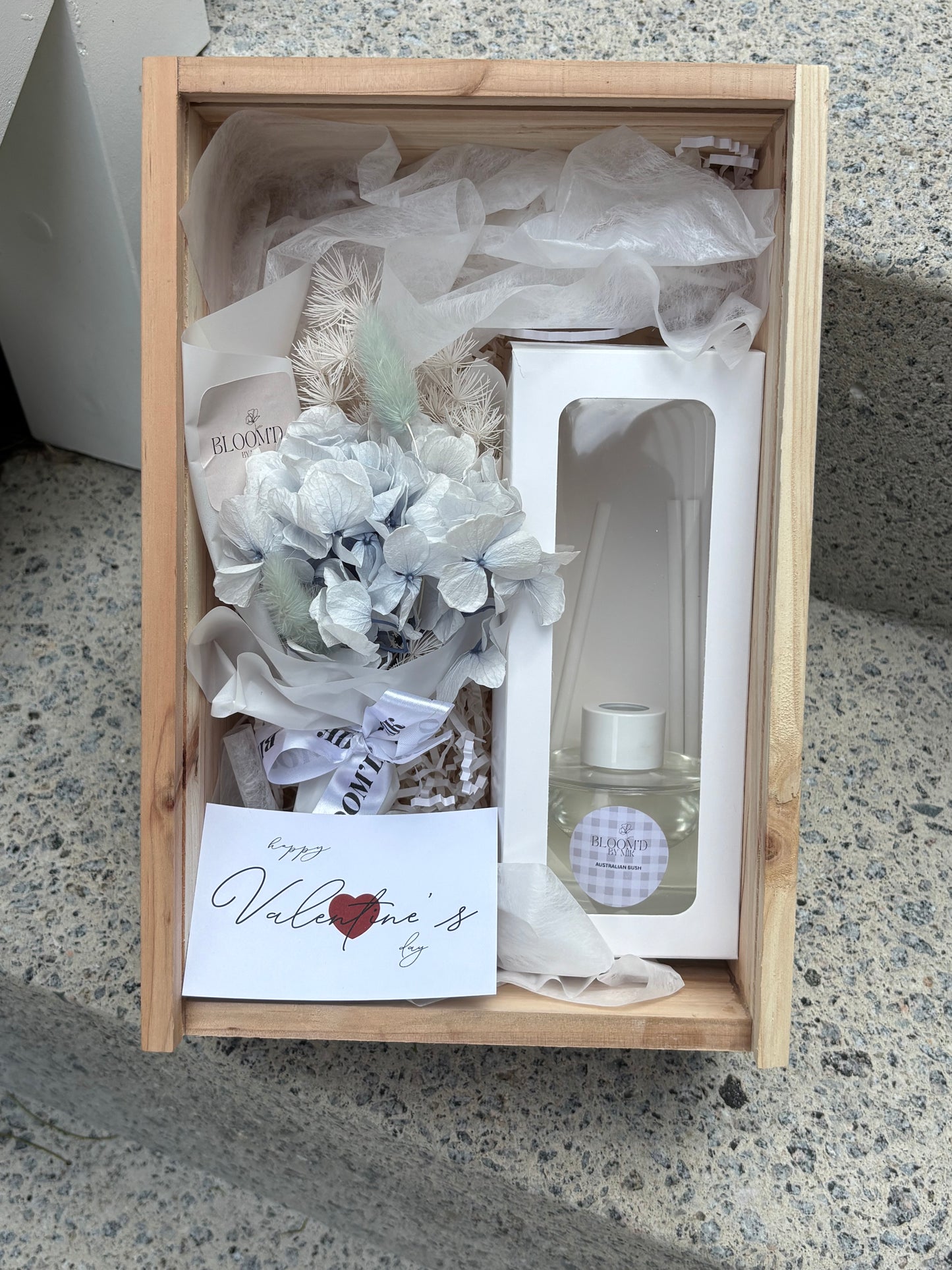 VALENTINE’S BLOOM BOX | BLUE