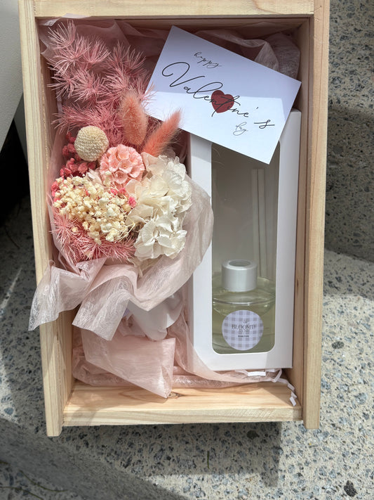 VALENTINE’S BLOOM BOX | BLUSH