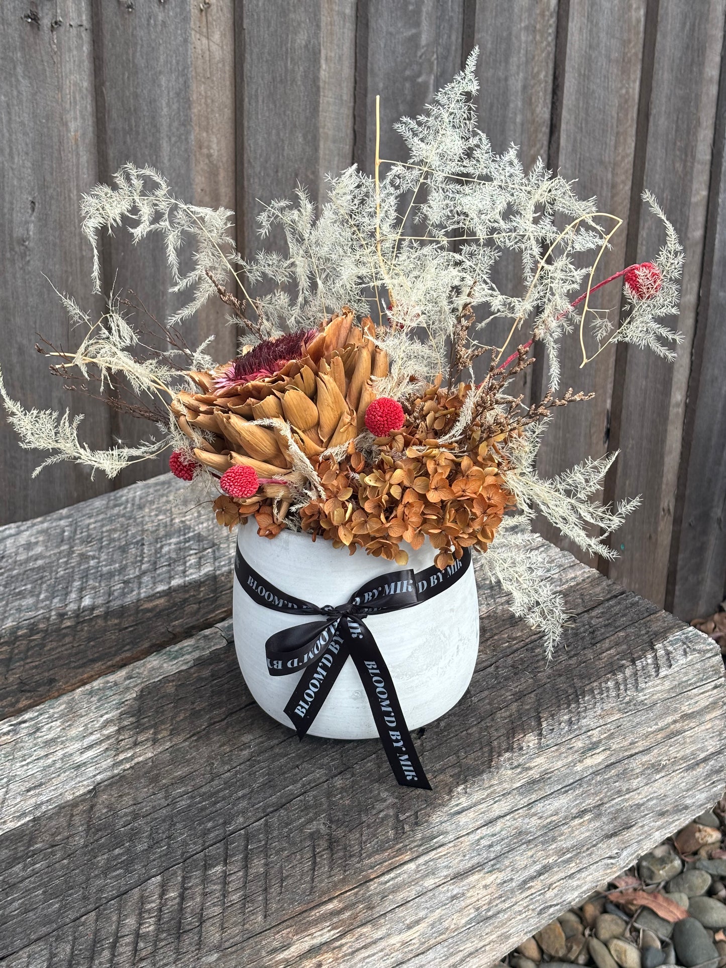 CUSTOM MEDIUM ARRANGEMENT