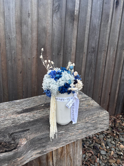 CUSTOM MEDIUM ARRANGEMENT